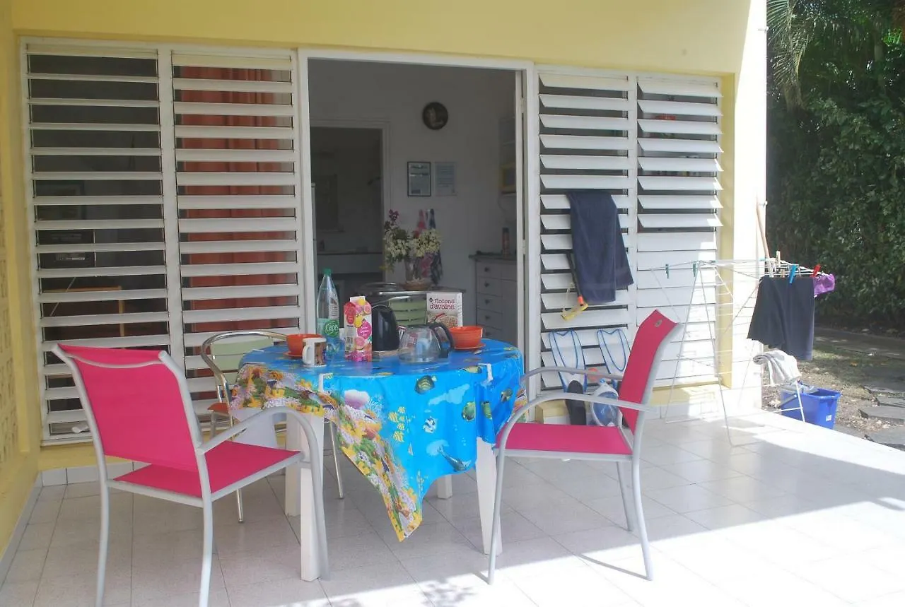 Appartement Résidence le Belvedere de Gissac Sainte-Anne  Guadeloupe